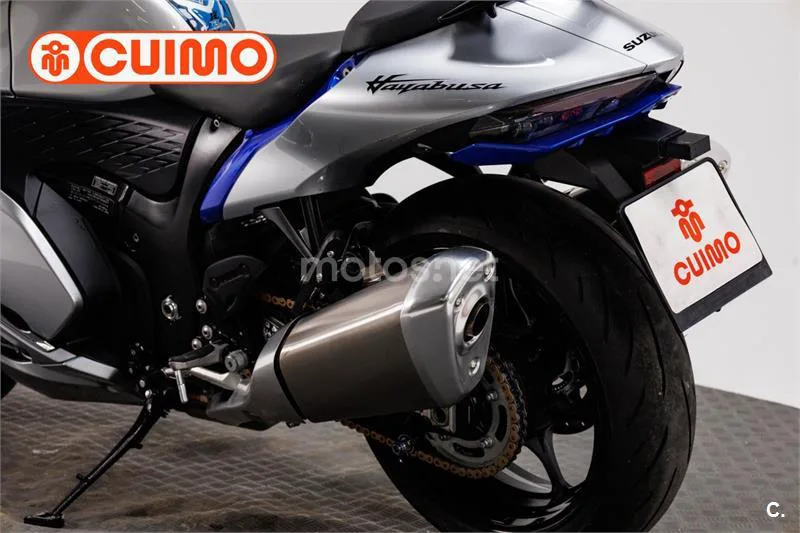 Suzuki Hayabusa – Vista 15