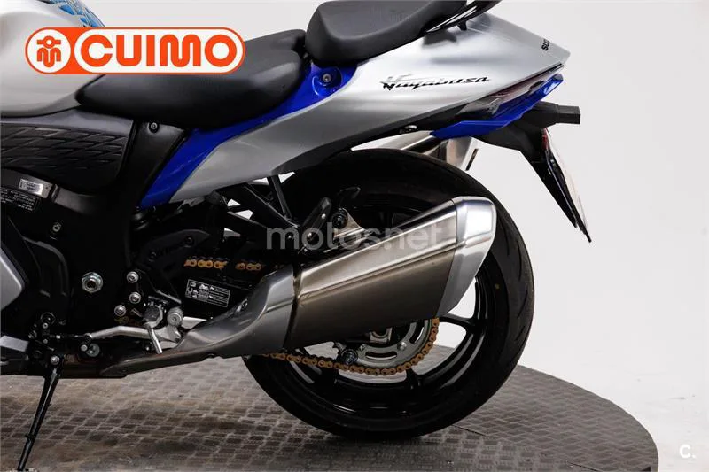 Suzuki Hayabusa – Vista 17