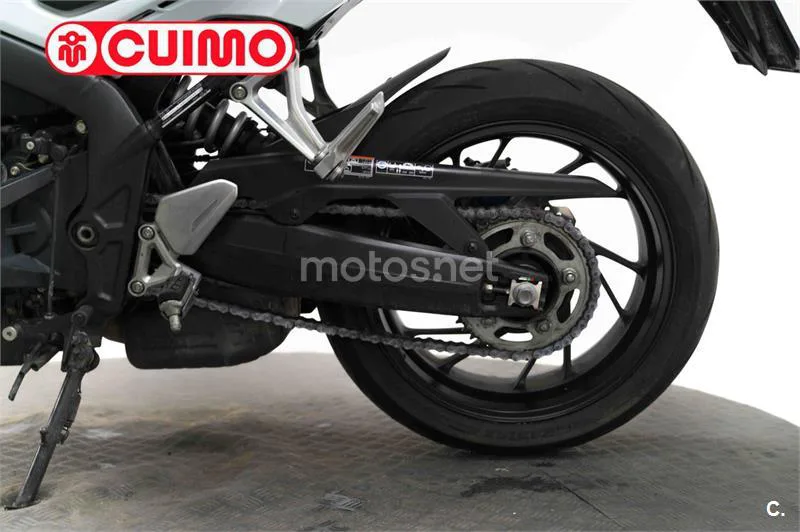 Honda CB 650 F – Vista 19