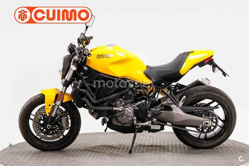 Ducati Monster 821 – Vista 15