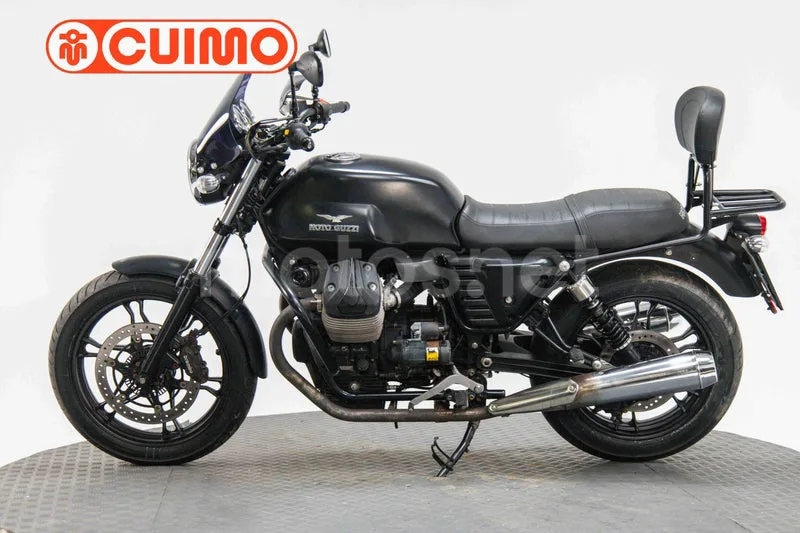 Moto Guzzi V7 – Vista 15