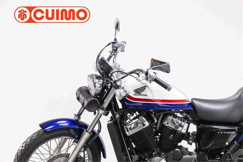Honda VT 750 C Shadow – Vista 18