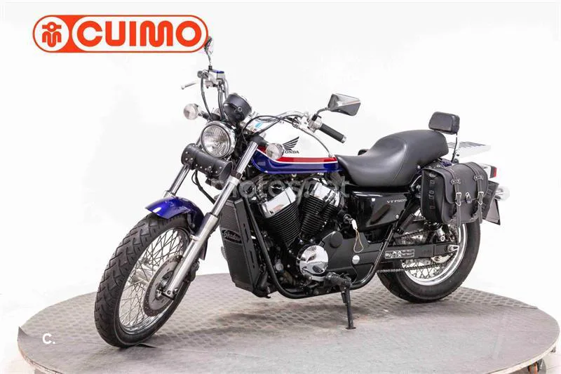 Honda VT 750 C Shadow – Vista 20
