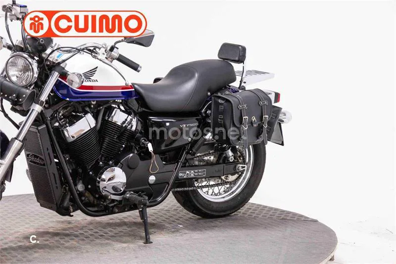 Honda VT 750 C Shadow – Vista 22