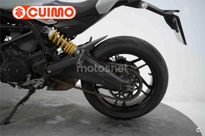 Ducati Monster 797 – Vista 18