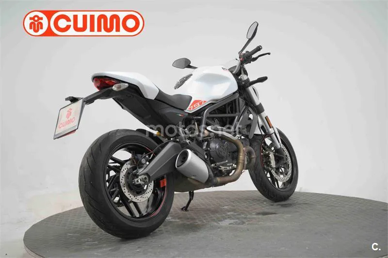 Ducati Monster 797 – Vista 4