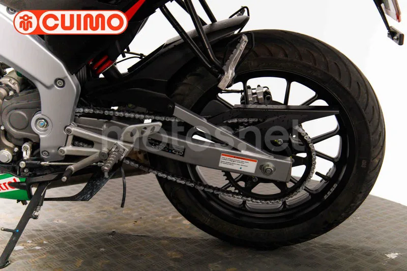 Aprilia RS 125 – Vista 18