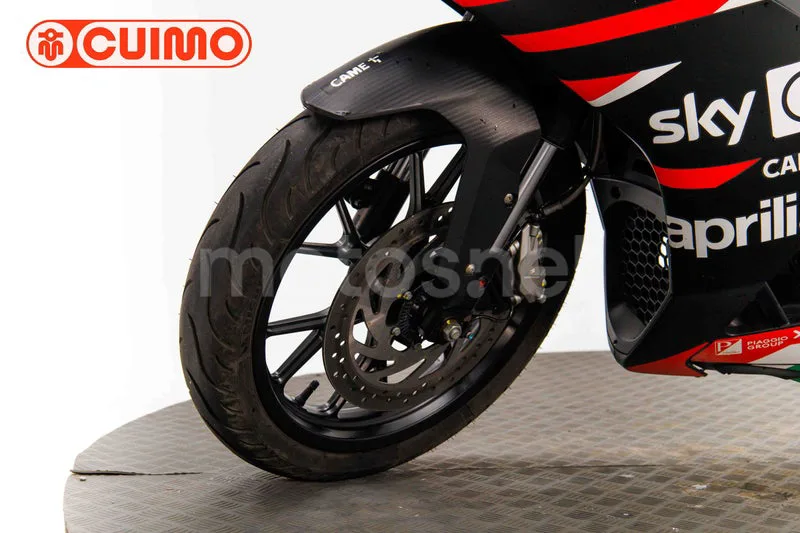 Aprilia RS 125 – Vista 21