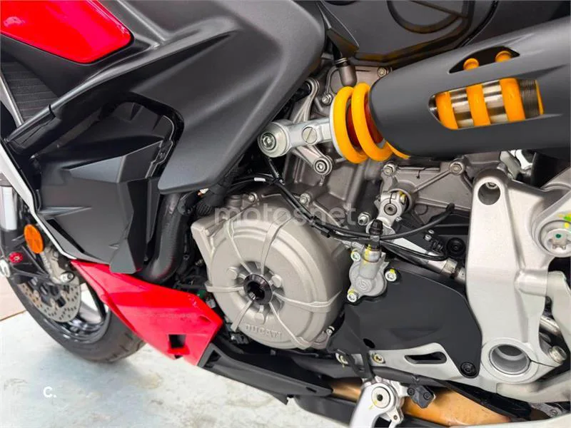 Ducati Streetfighter V2 – Vista 14