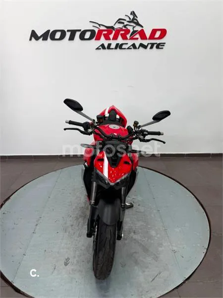 Ducati Streetfighter V2 – Vista 3