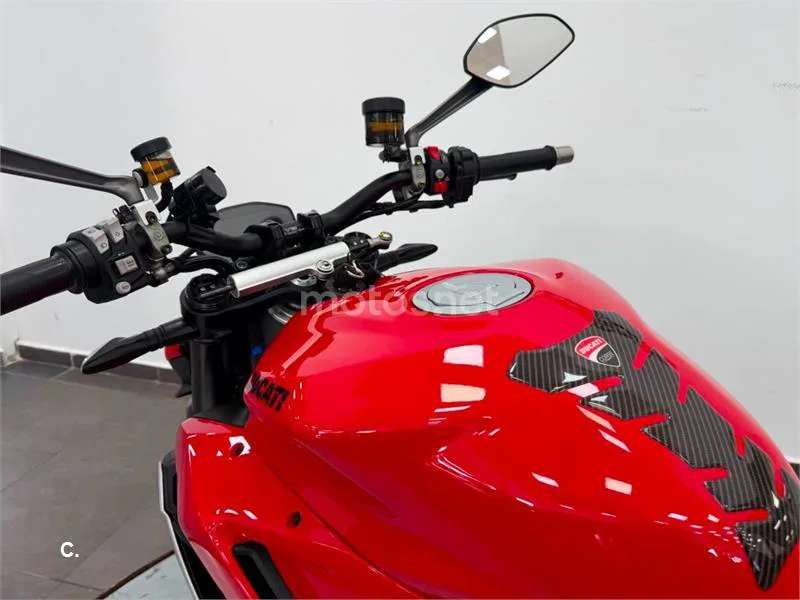 Ducati Streetfighter V2 – Vista 24
