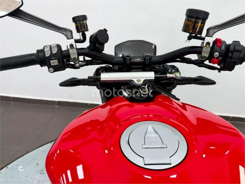 Ducati Streetfighter V2 – Vista 9