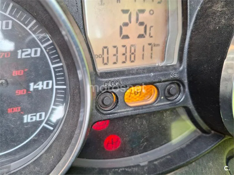 Piaggio MP3 125 RL – Vista 4