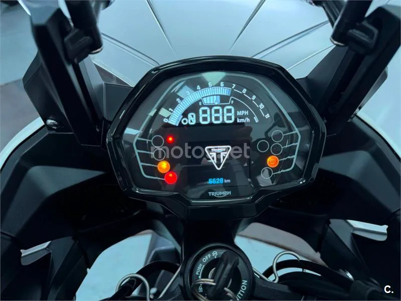Triumph Tiger Sport 660 – Vista 14