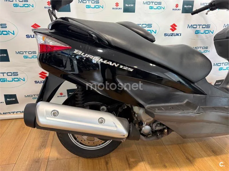 Suzuki Burgman 125 – Vista 3