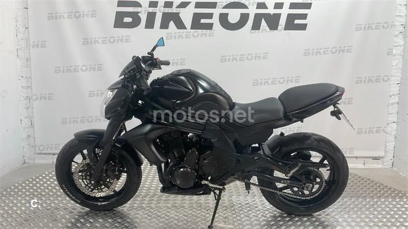 Kawasaki ER-6N – Vista 4