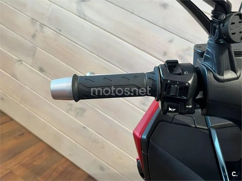 Kymco Super Dink 125 – Vista 12