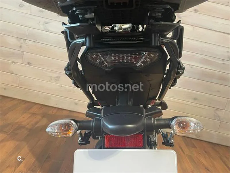 Yamaha MT-09 – Vista 6