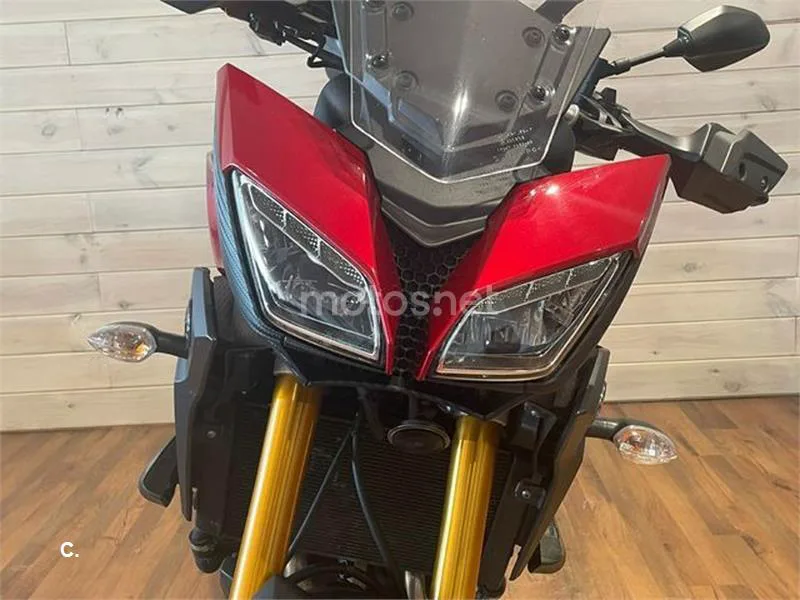 Yamaha MT-09 – Vista 10