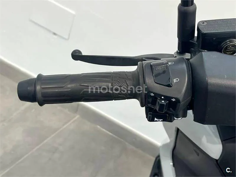 Kymco Sky Town 125 – Vista 12