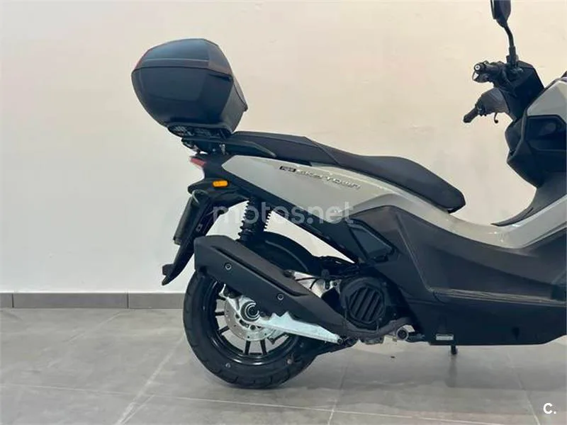 Kymco Sky Town 125 – Vista 7