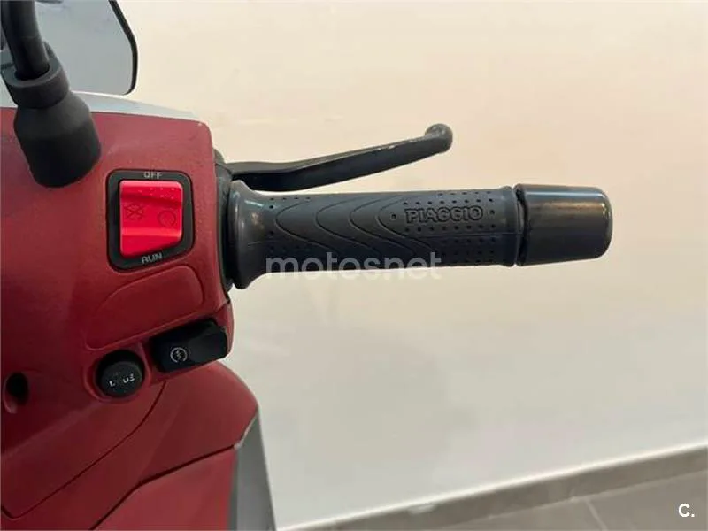 Piaggio Beverly – Vista 14