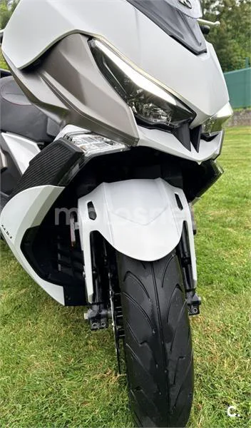 Kymco Xciting VS 400 – Vista 2