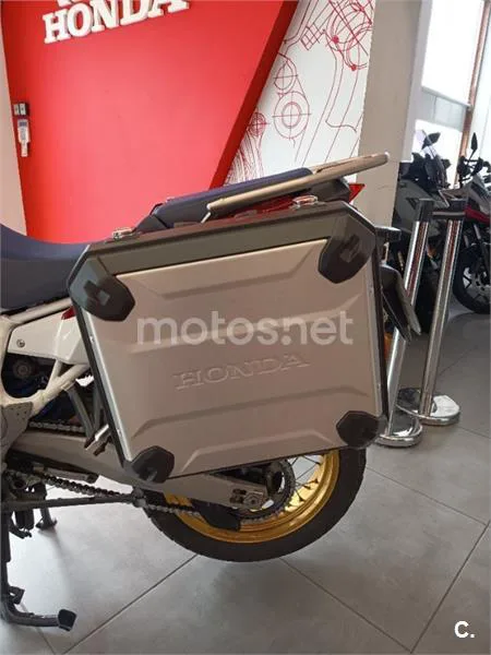 Honda CRF 1000L Africa Twin – Vista 6