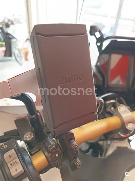 Honda CRF 1000L Africa Twin – Vista 8