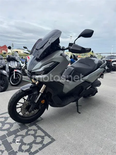 Honda ADV 350 – Vista 22