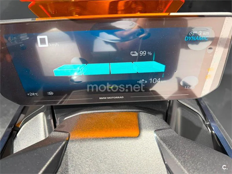 BMW CE 04 – Vista 6