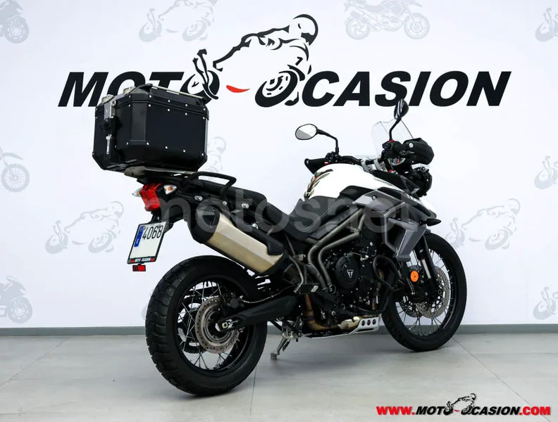 Triumph Tiger 800 XCX – Vista 3