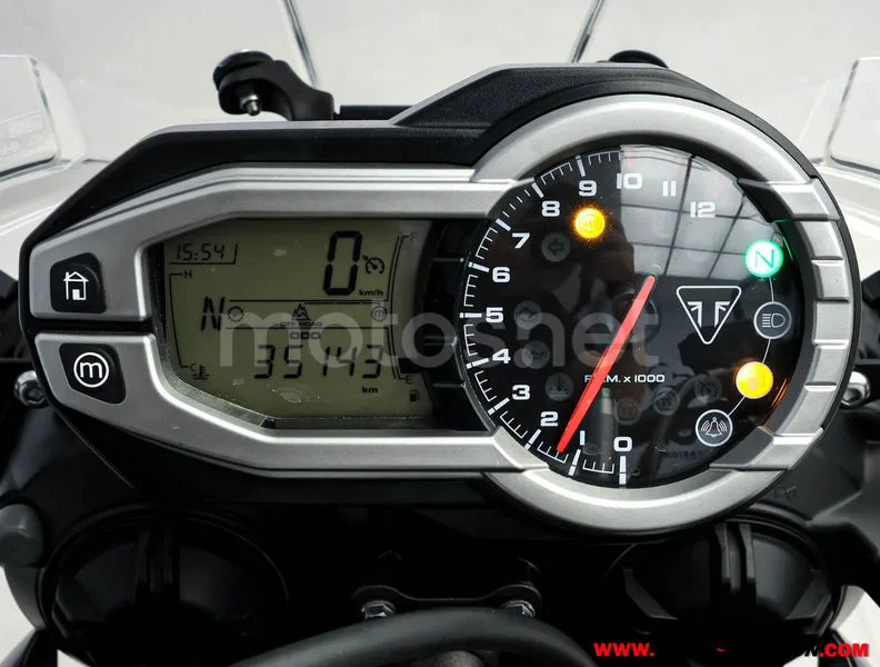 Triumph Tiger 800 XCX – Vista 6