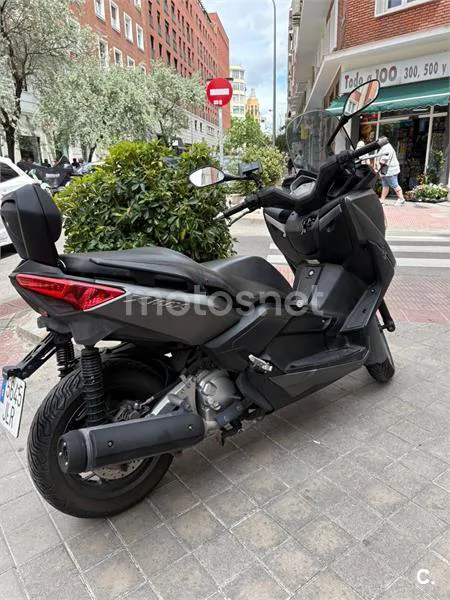 Yamaha XMAX 250 – Vista 4