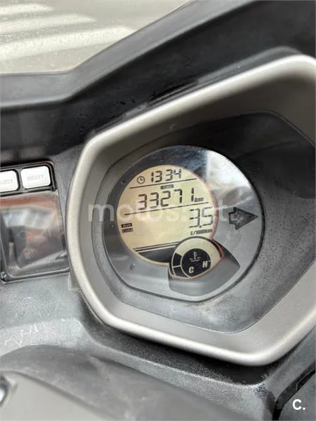 Yamaha XMAX 250 – Vista 6