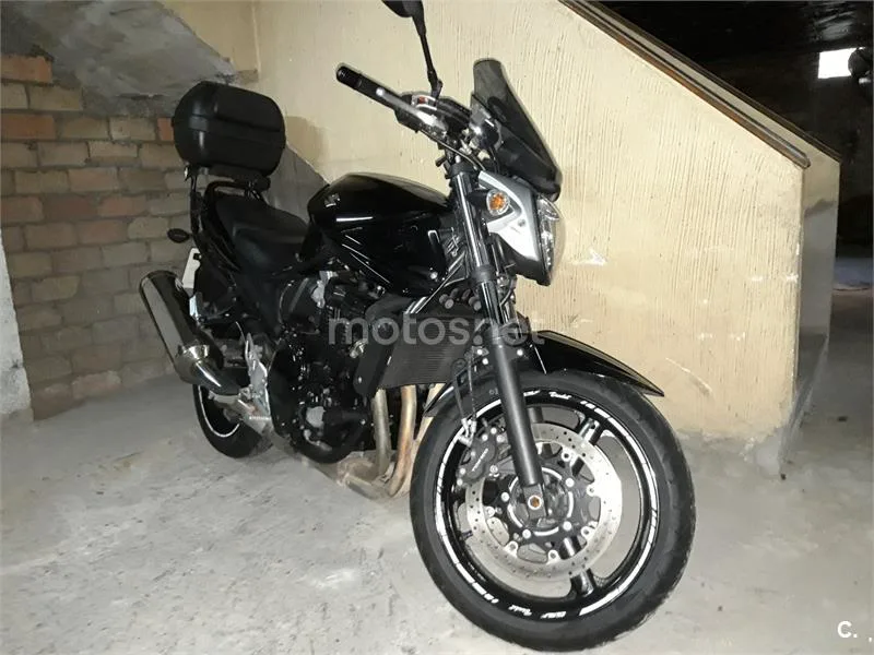 Suzuki Bandit 650 S – Vista 7