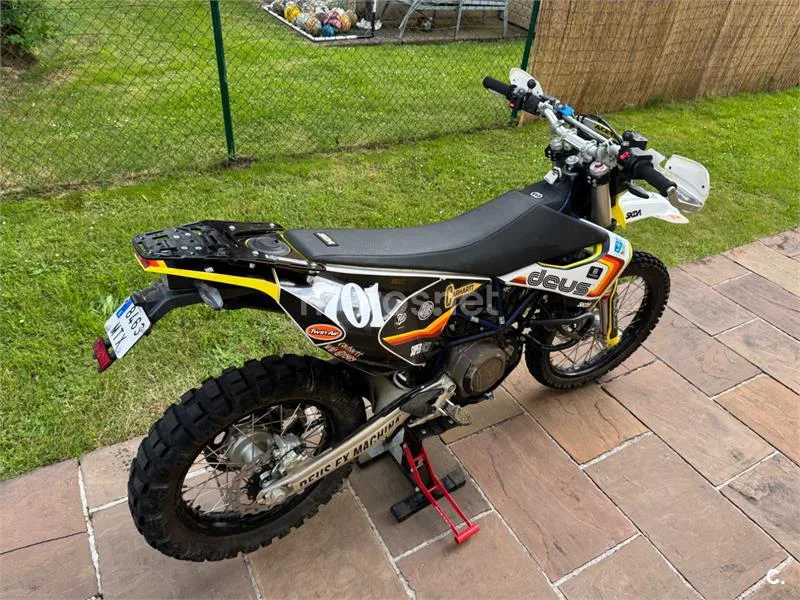 Husqvarna 701 Enduro – Vista 6