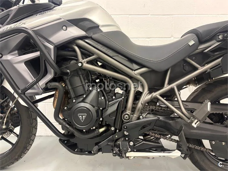 Triumph Tiger 800 XR – Vista 14