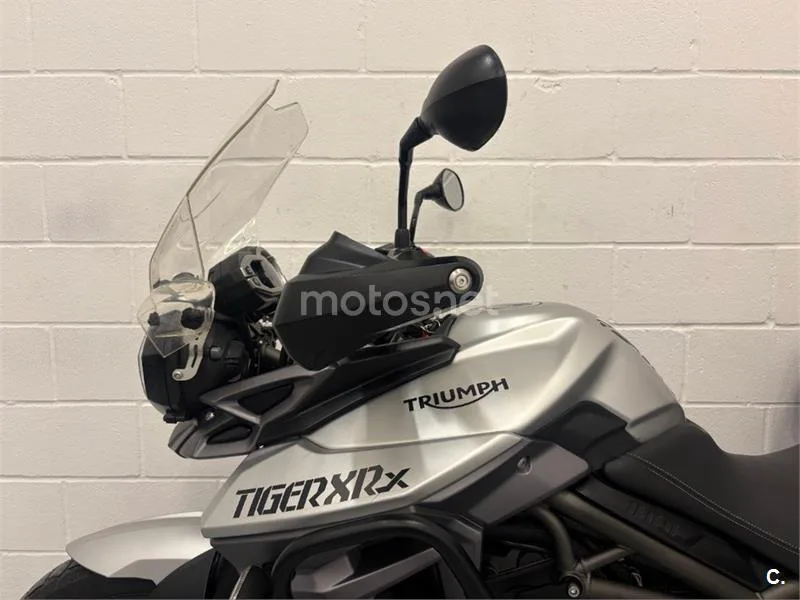 Triumph Tiger 800 XR – Vista 16
