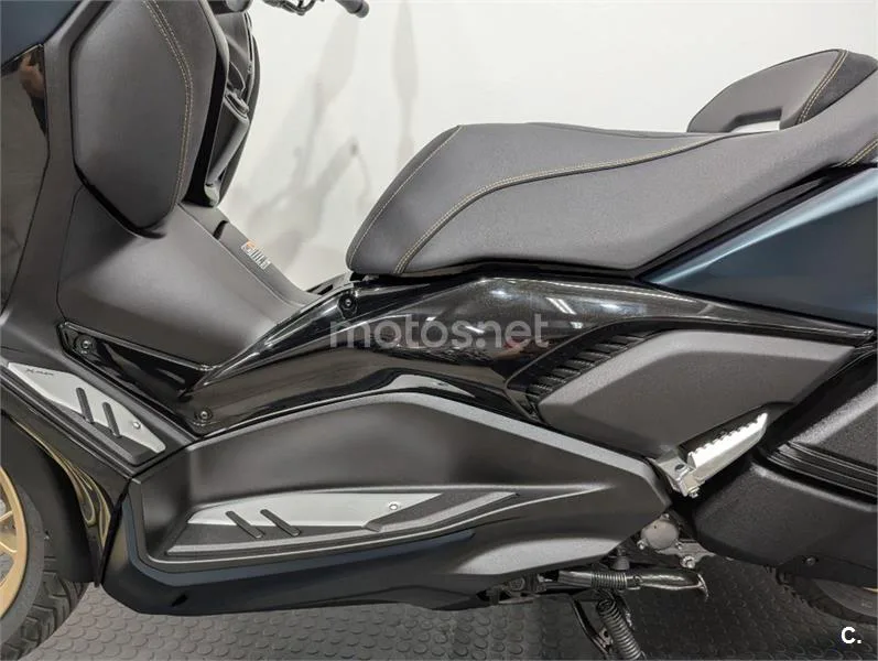 Yamaha XMAX 300 – Vista 3