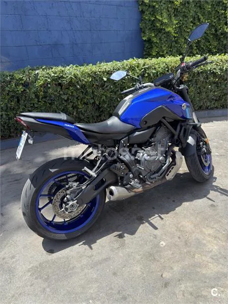 Yamaha MT-07 – Vista 5