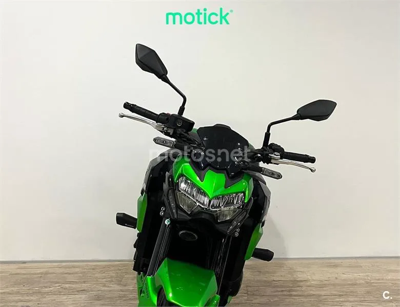 Kawasaki Z900 – Vista 9