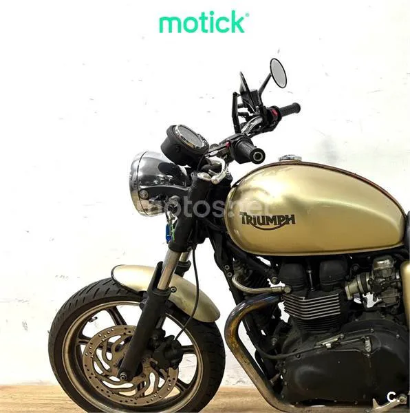 Triumph Bonneville 900 – Vista 6
