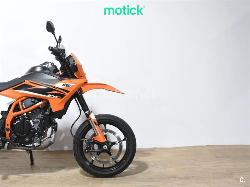 KTM 125 SMC R – Vista 4