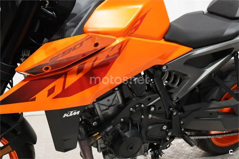 KTM 990 – Vista 13