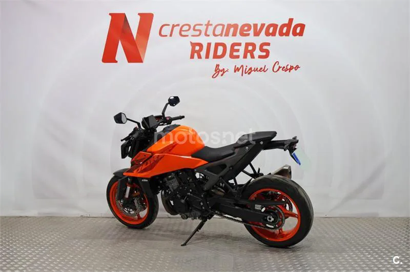KTM 990 – Vista 10
