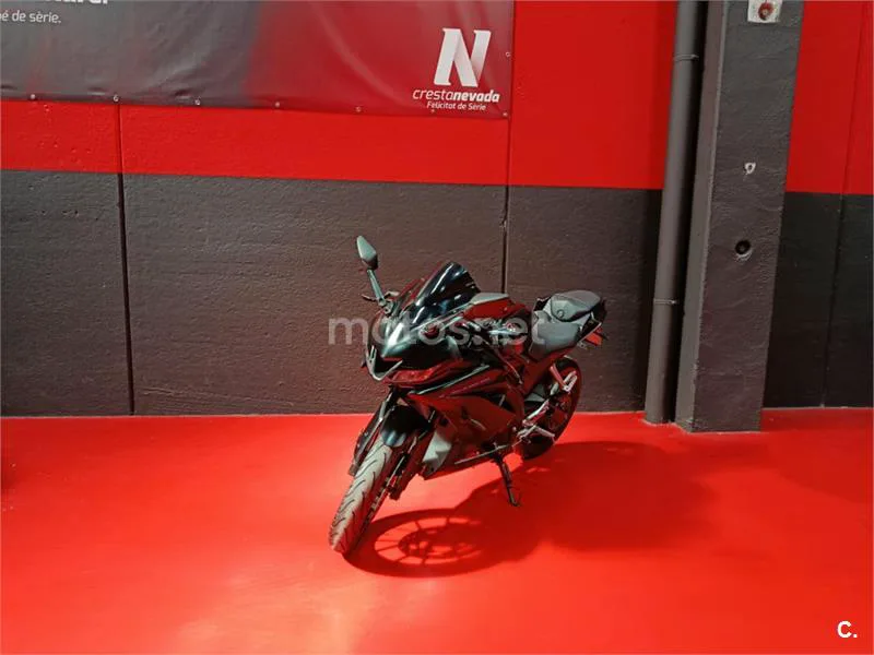 Yamaha R125 – Vista 4
