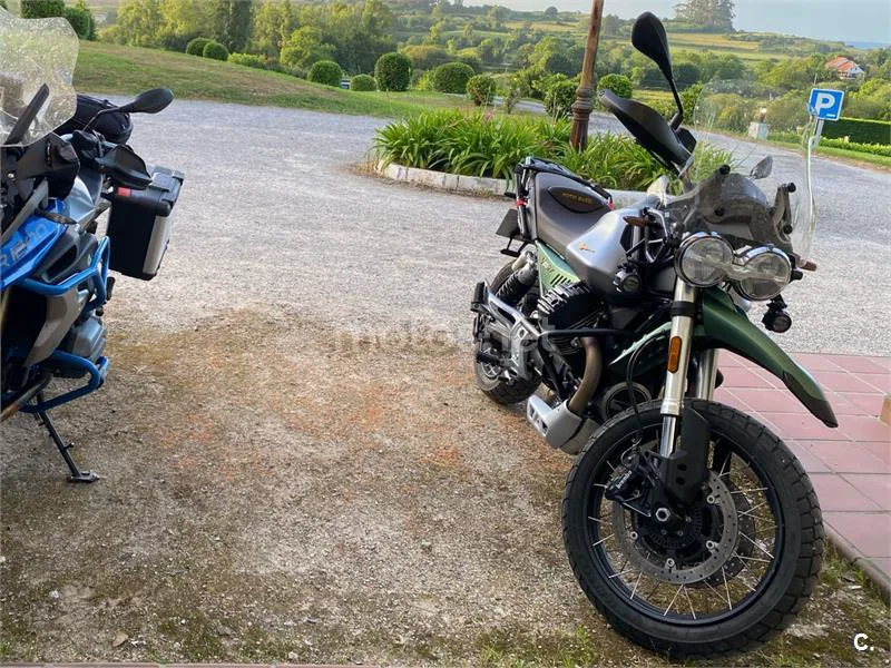 Moto Guzzi V85 TT – Vista 3