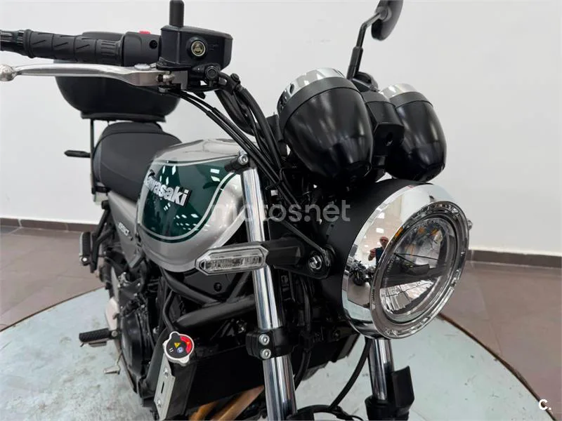 Kawasaki Z650 – Vista 21