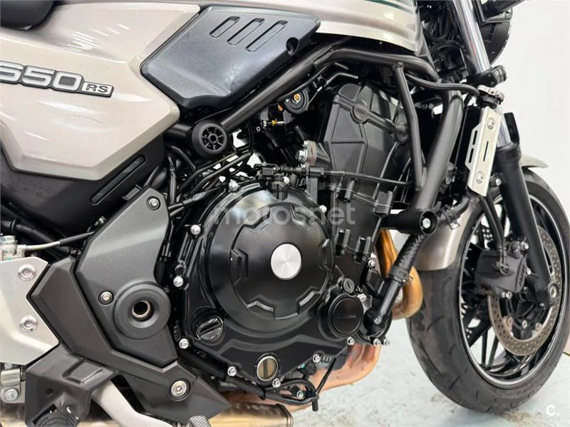Kawasaki Z650 – Vista 8